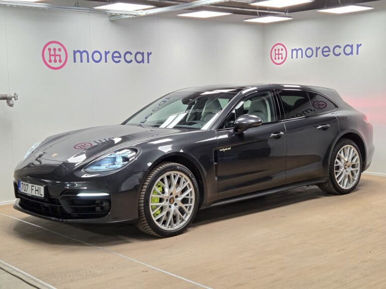 Porsche Panamera 2021
