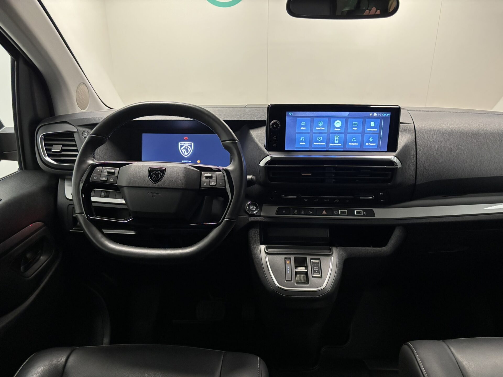 Peugeot Traveller 2025