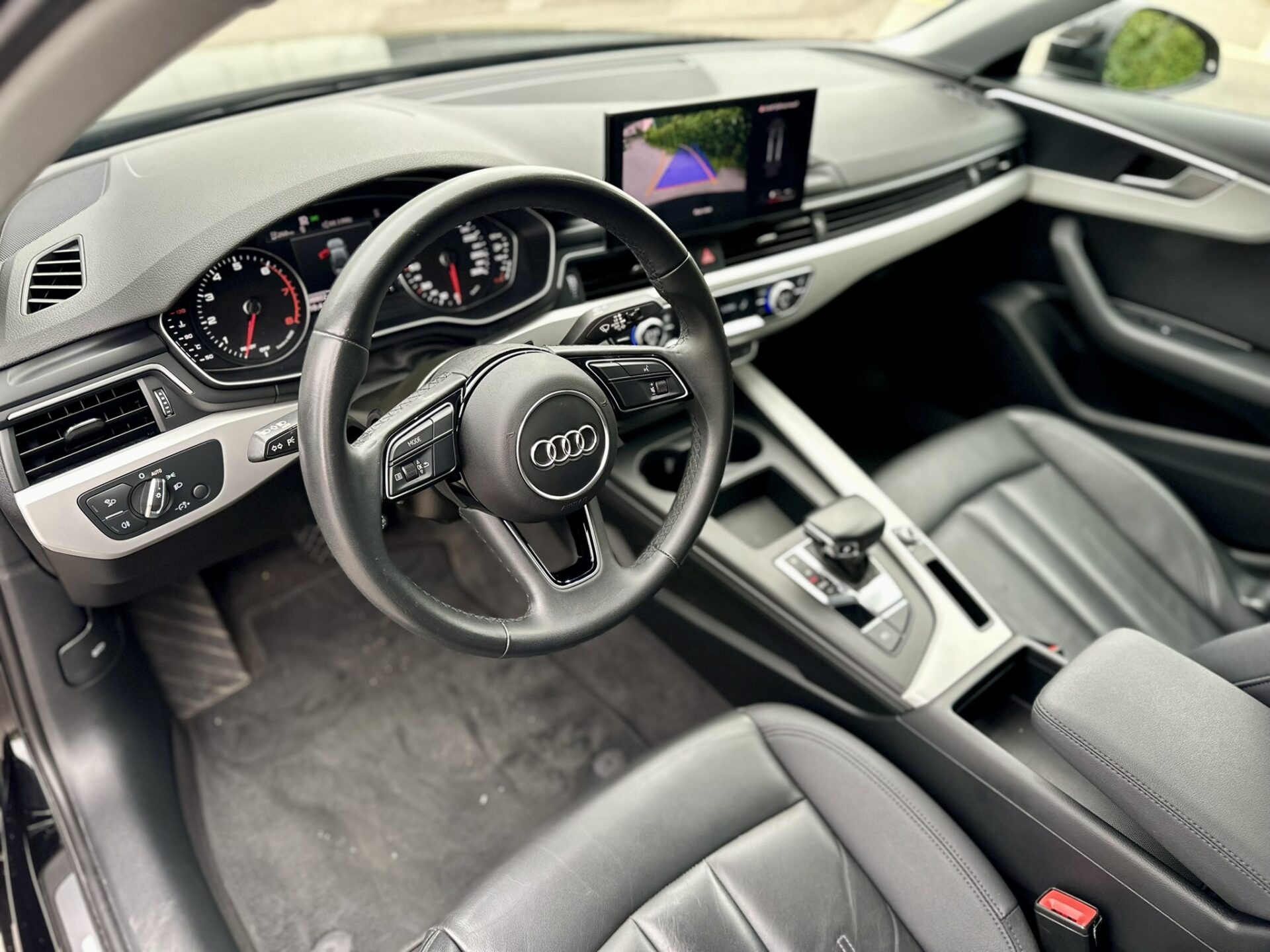 Audi A4 2023