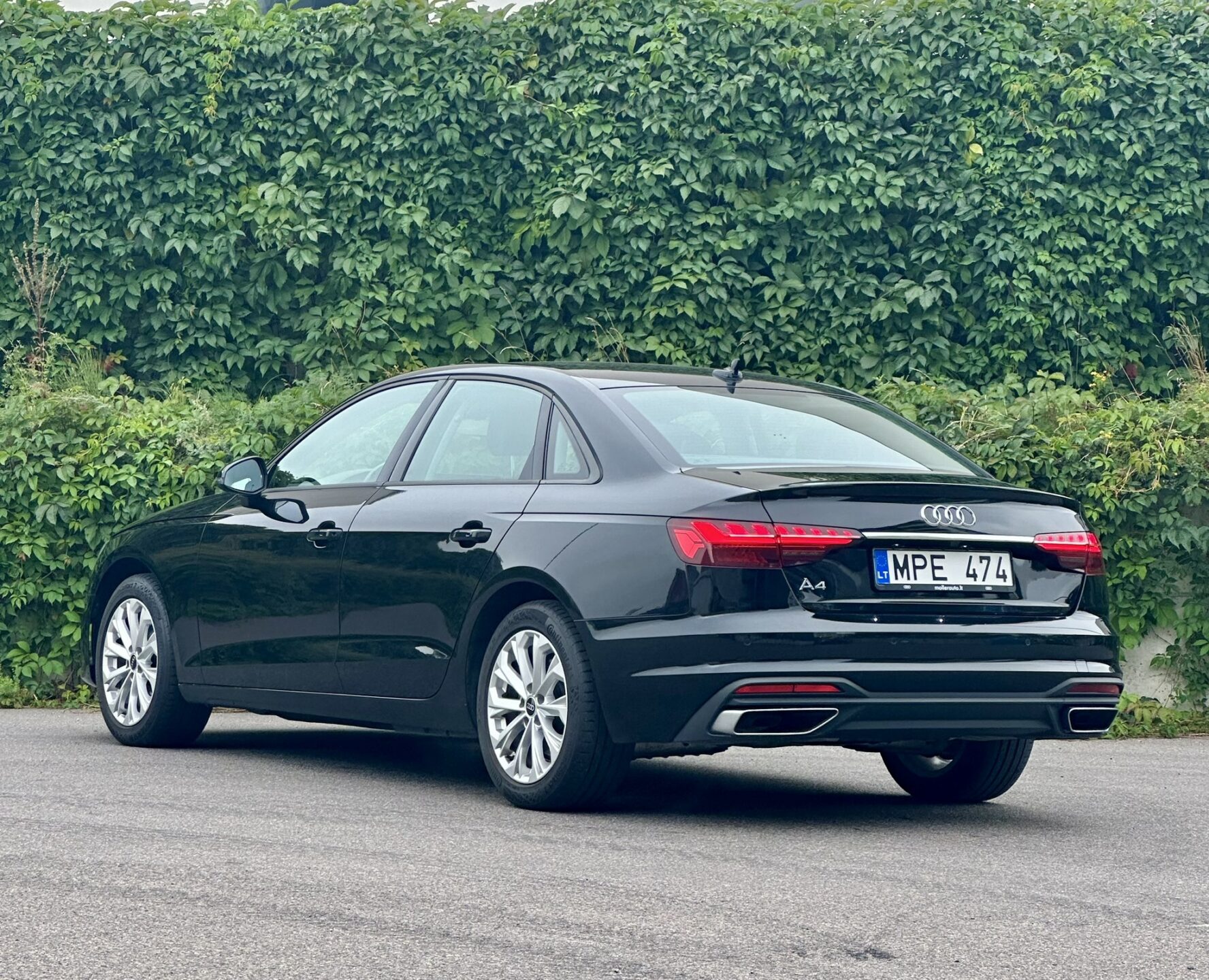 Audi A4 2023